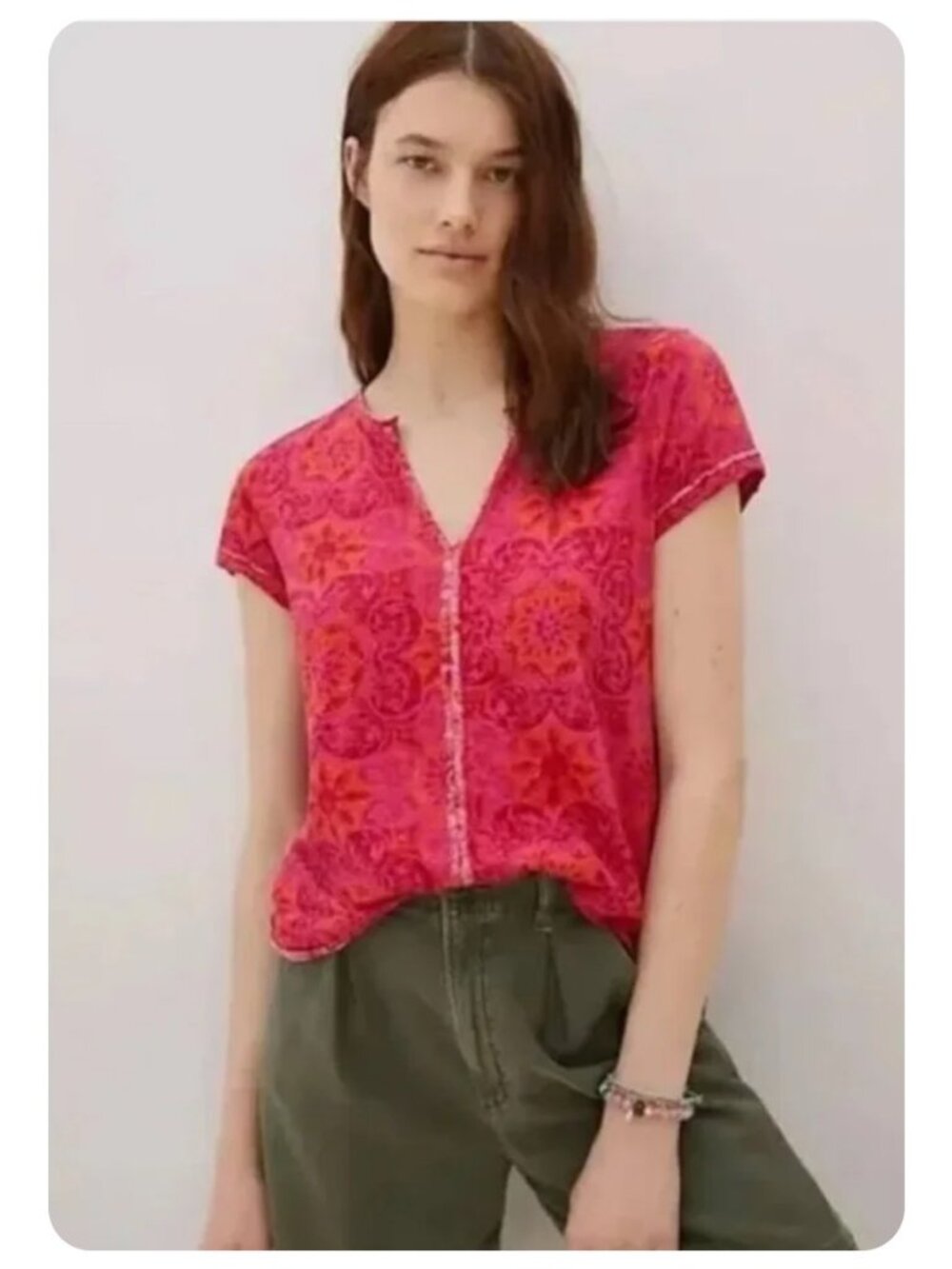 Anthropologie Pilcro Pink Patterned V-Neck Shirt sz M